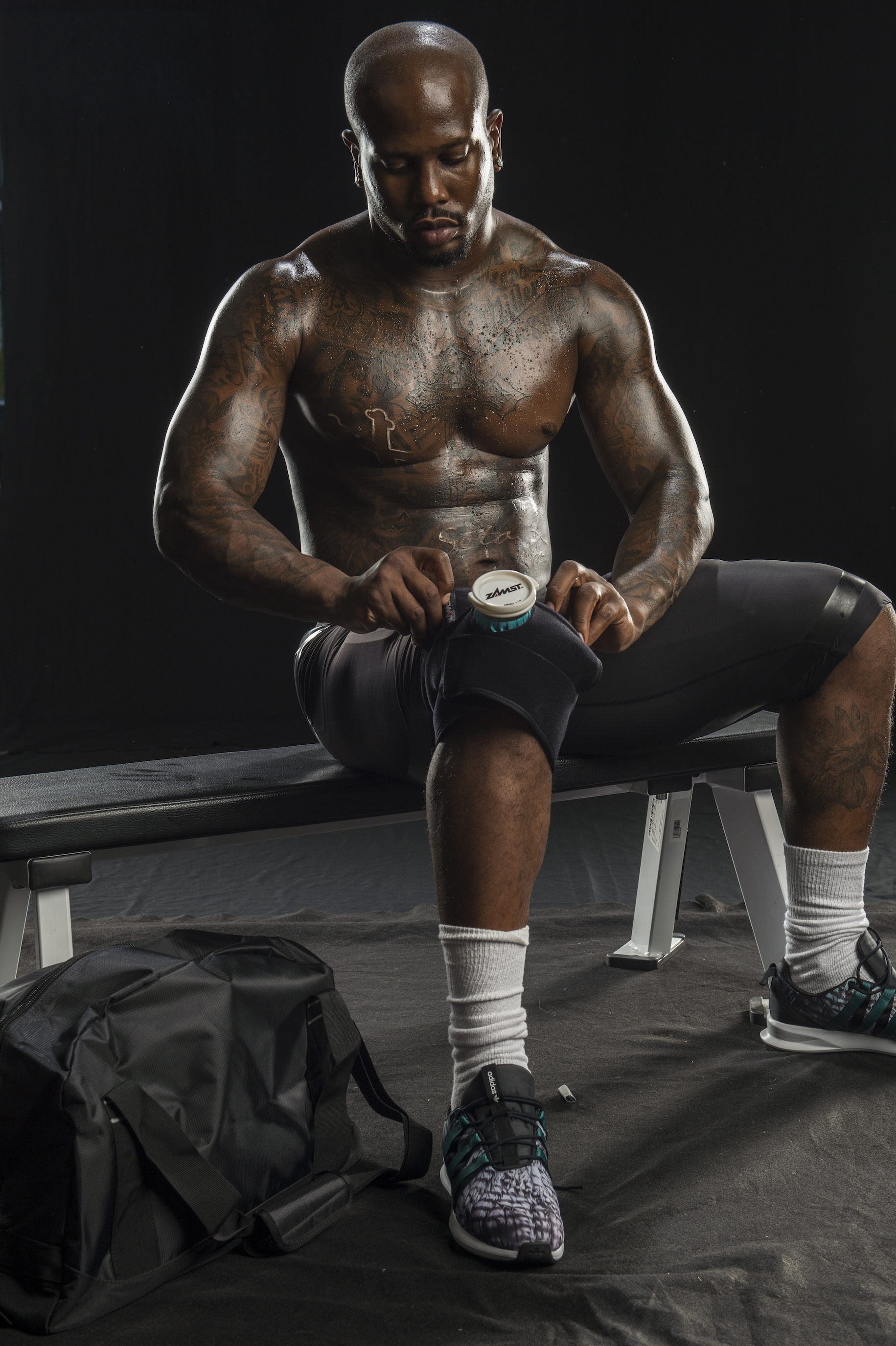Zamst Renews Partnership with NFL AllPro Linebacker Von Miller